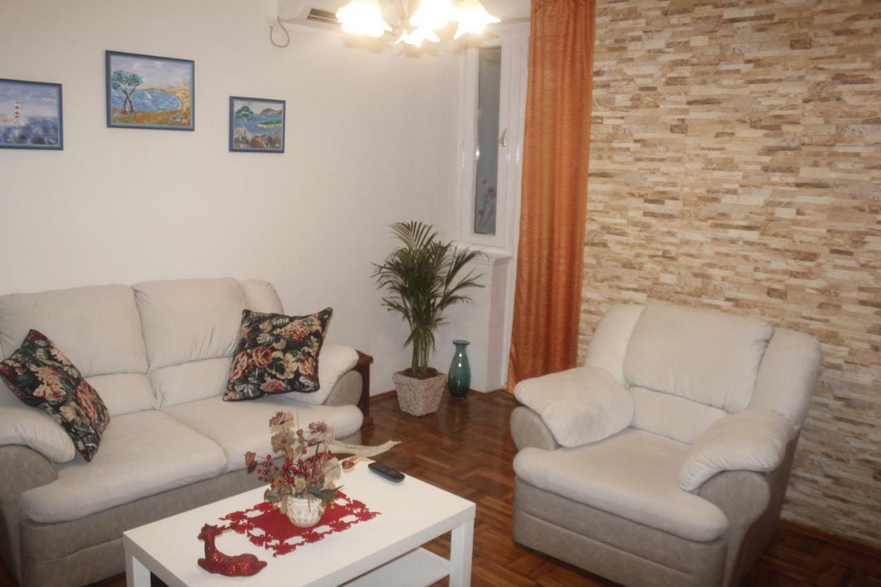Apartman Jadranka ニヴィーチェ エクステリア 写真