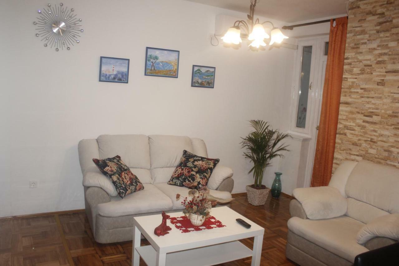 Apartman Jadranka ニヴィーチェ エクステリア 写真