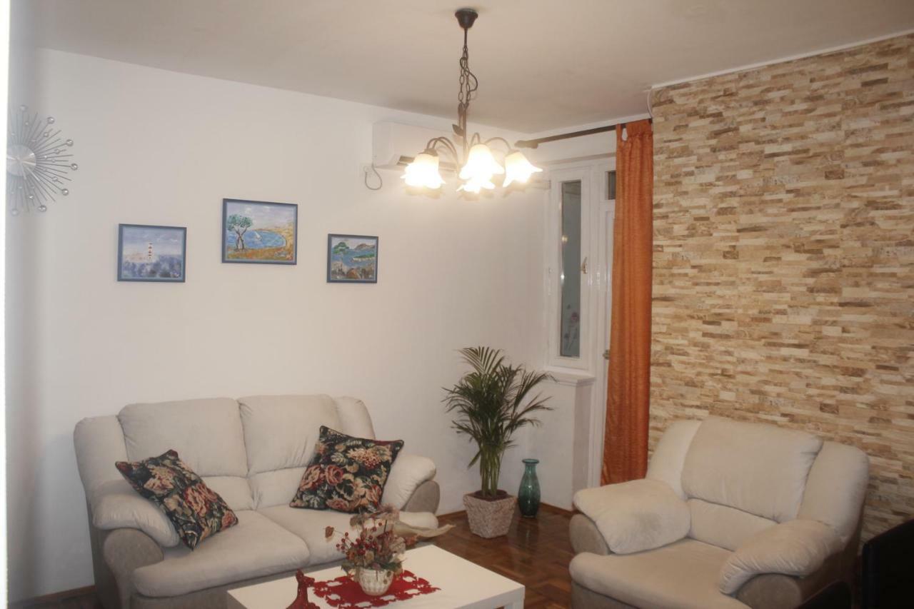 Apartman Jadranka ニヴィーチェ エクステリア 写真